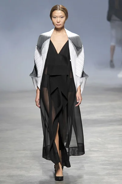 Look 43